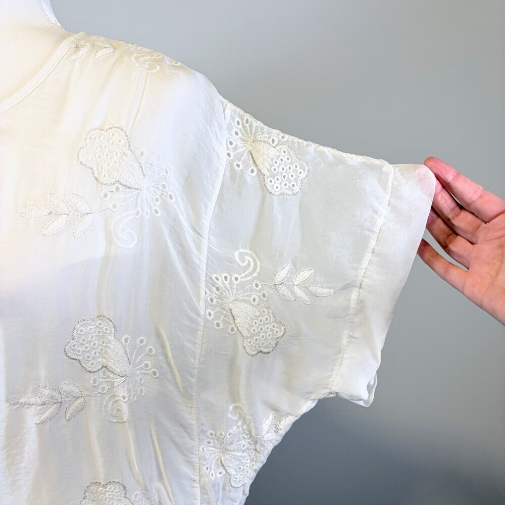 Silk Blouse Italy Embroidered Florals Fairy Core Casual Luxury White Size Small - Picture 3 of 15